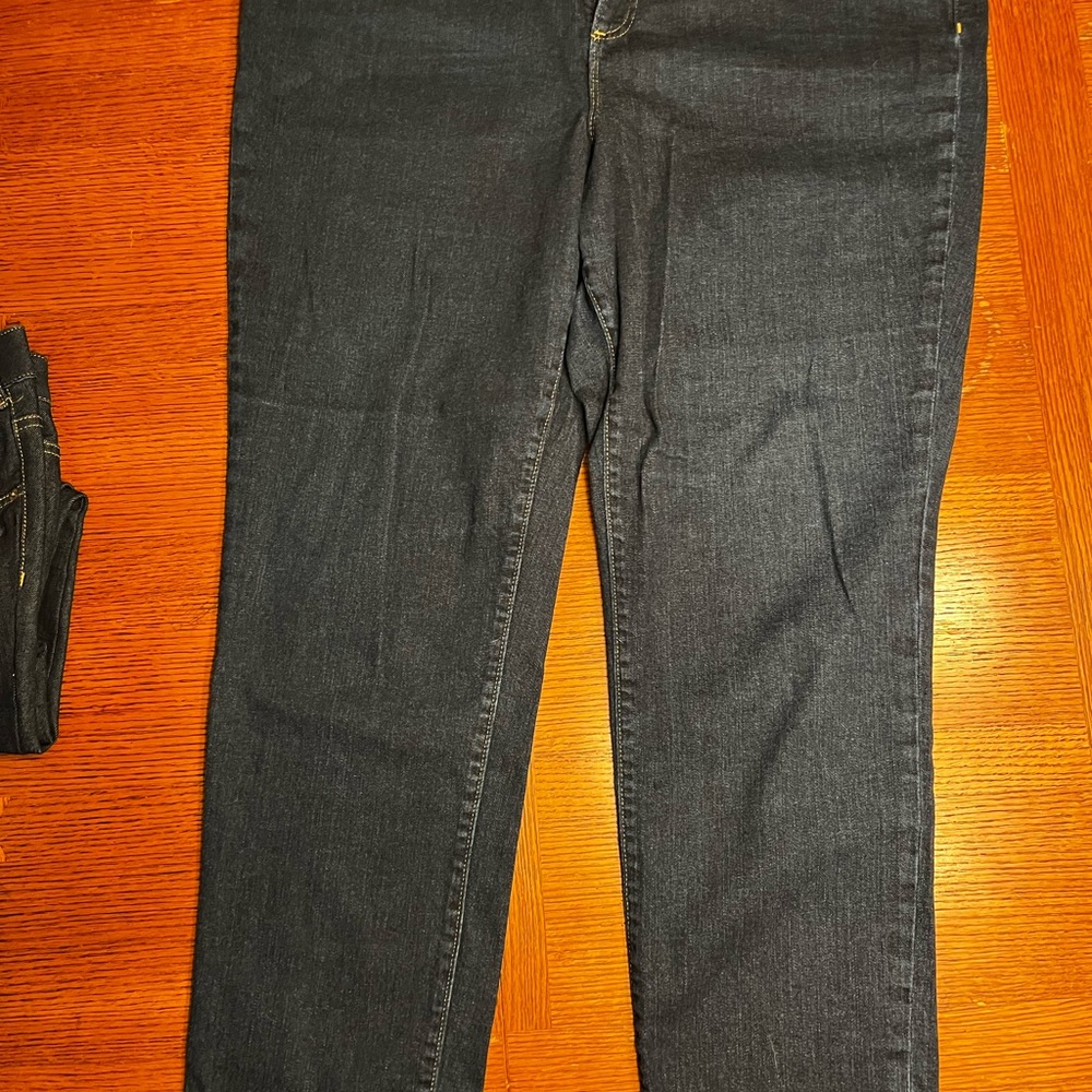 Women’s Land’s End Blue Jeans - slim leg